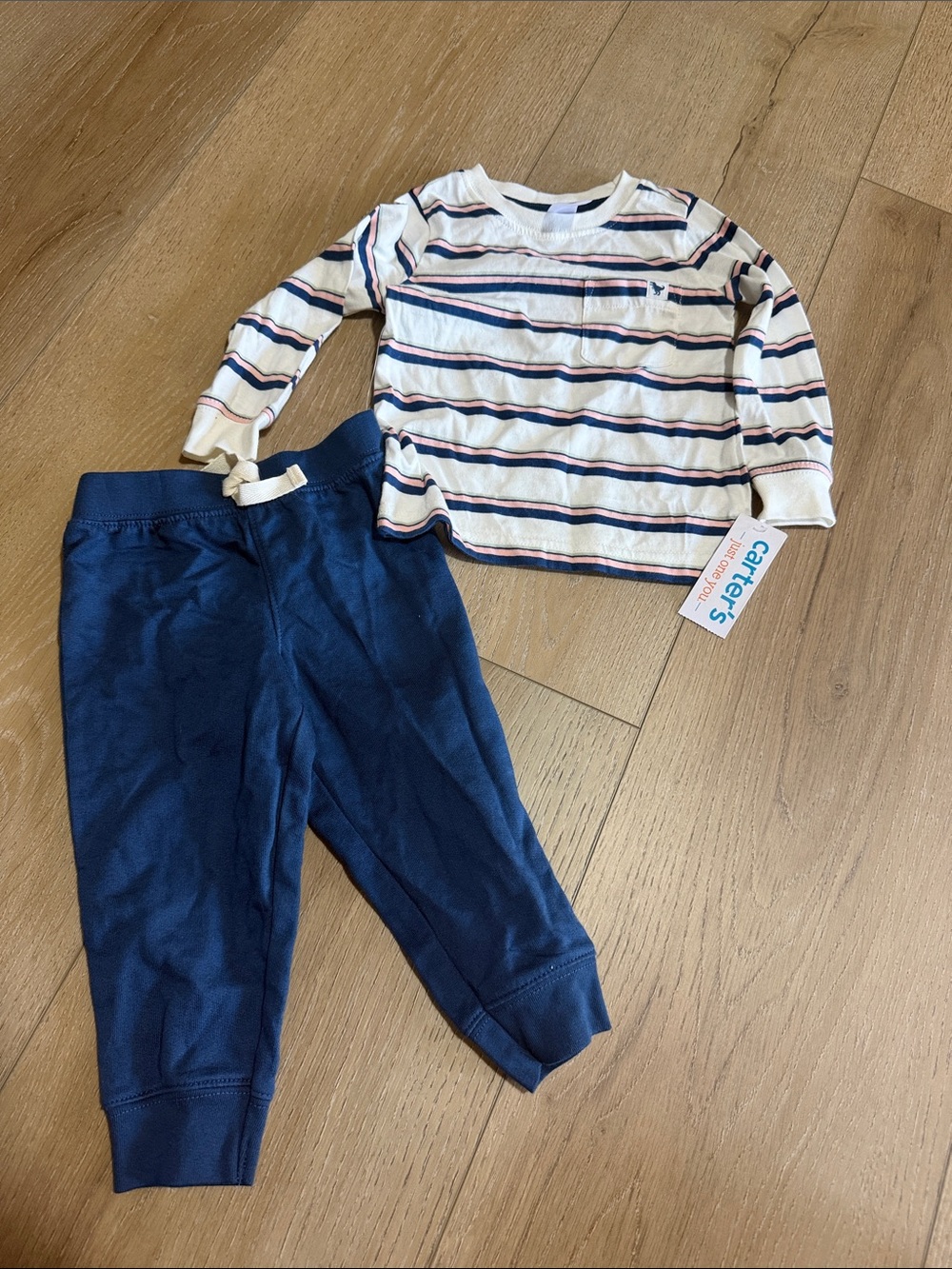 Carters outfit set NWT|size 12M